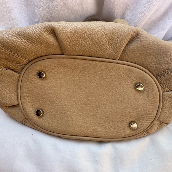 EUC- Kate spade bucket bag - used only a couple times!! - Picture 3 of 8